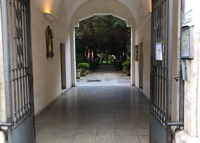 Vatican 3th Floor